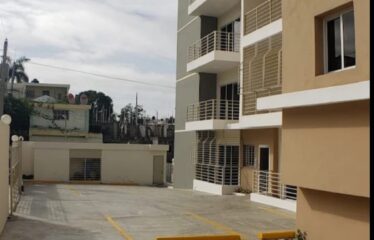 APATAMENTO EN VENTA 4TO. PISO EN SANTO DOMINGO NORTE PROXIMO A LA JACOBO MAJLUTA