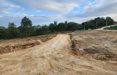 SOLARES A SOLO 5 MINUTOS DE LA CHARLES DE GAULLE EN EL RESIDENCIAL PASEO DEL PARAISO