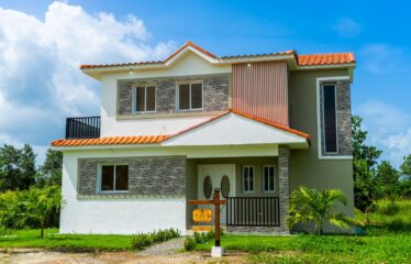 SOLARES PARA VILLAS EN LAGO DE REYES